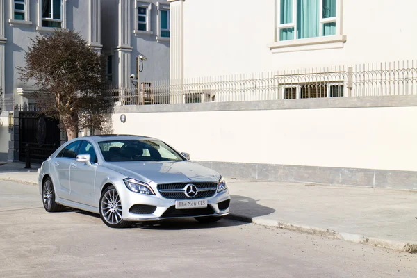 Mercedes-Benz CLS 400 2014 prueba de conducción — Foto de Stock