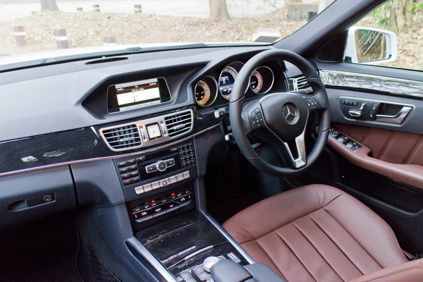 Mercedes-benz e 220 bluetec 2014 Innenraum — Stockfoto