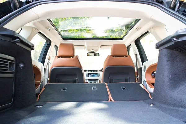 Range Rover Evoque Autobiography 2015 trunk — 스톡 사진