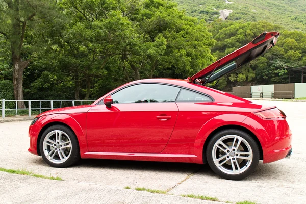 Тест-драйв Audi TT Coupe 2015 — стоковое фото