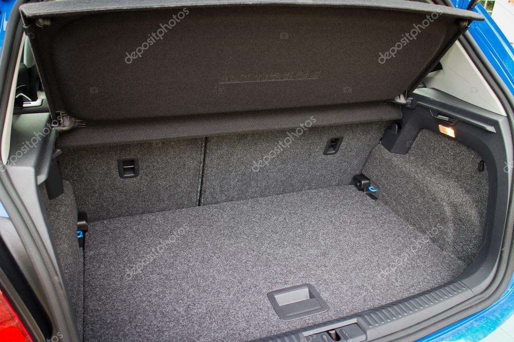 Volkswagen Polo TSI 2014 Trunk — Stock Editorial Photo
