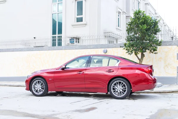 Infiniti Q50 2.0T Test sürüşüne 13 Mayıs 2014 Hong Kong.