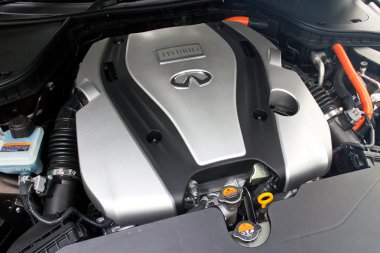 Infiniti Q50s hybrid sedan motor
