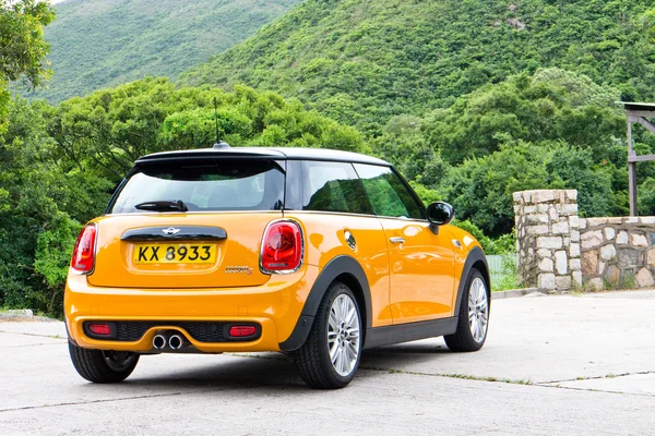 Mini Cooper zkušební jízdu v Hong Kongu — Stock fotografie