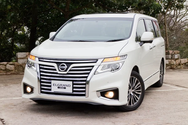 Nissan Elgrand 2014 ιαπωνικό μοντέλο — Φωτογραφία Αρχείου