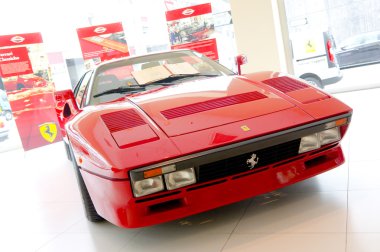 Ferrari klasik otomobil