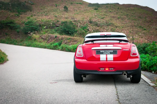 Mini Cooper Coupé 2011 — Photo