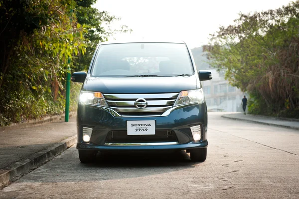 Nissan Serena Highway Star — Stockfoto