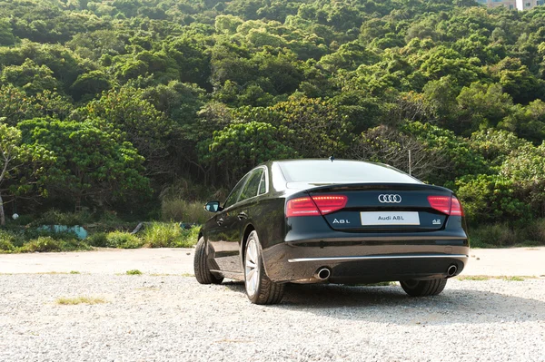 Audi A8L sedán base larga — Foto de Stock