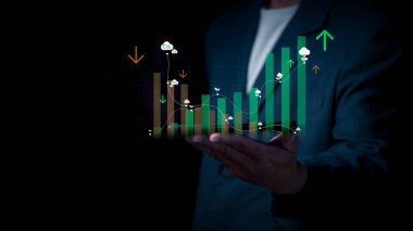 İşadamları, küresel iklimin yenilenebilir enerjinin daha kötü, sürdürülebilir kullanımı ve yeniden ağaçlandırılmasının artmaması için net sıfır sera gazı emisyonları gösteriyorlar..