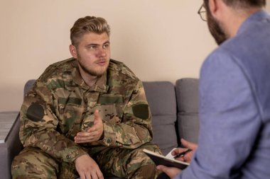 Görevdeki askeriye için psikolojik destek veya danışmanlık.