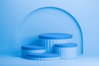 Marka sunumu için açık mavi arkaplan üzerindeki geometrik kaideler.