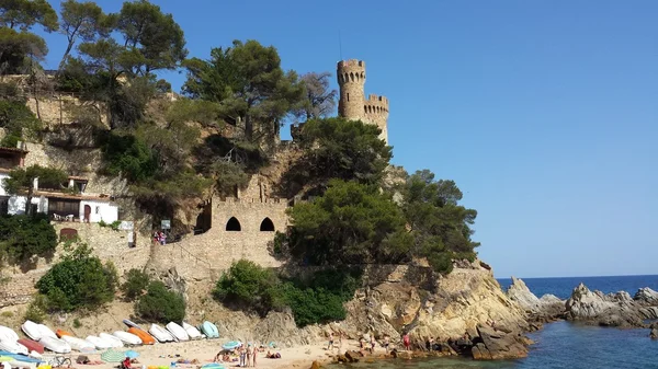 Riposo sulla costa di Lloret De Mar, Costa Brava, Spagna — Foto Stock