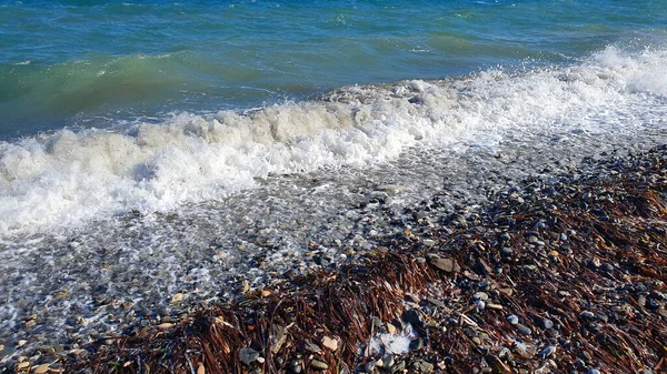 Schaumende Wellen Meeresufer Die Kraft Der Natur — Stockfoto