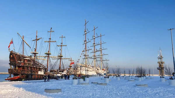 Гдыня Польша Января 2021 Года Польский Парусник Dar Mlodziezy Набережной — стоковое фото