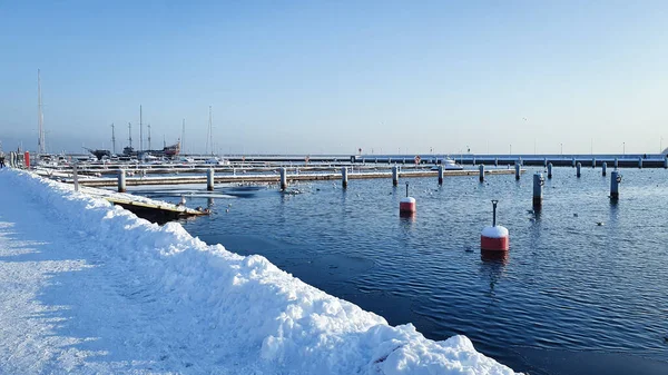 Άδεια Μαρίνα Στην Πόλη Gdynia Κατά Χειμερινή Περίοδο Πολωνία — Φωτογραφία Αρχείου