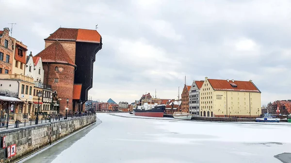 Gdansk Polônia Fevereiro 2021 Cidade Velha Gdansk Polônia Com Rio — Fotografia de Stock