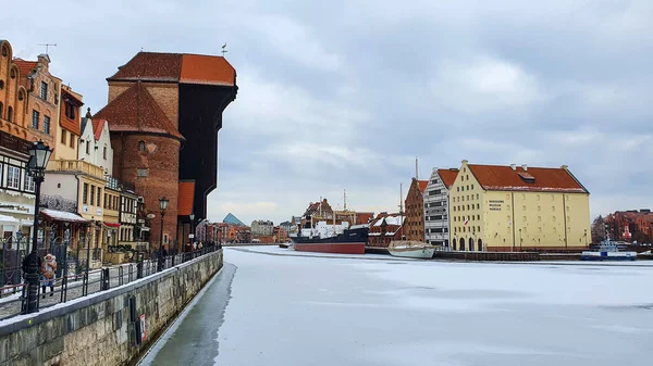 Gdansk Polonia Febrero 2021 Ciudad Vieja Gdansk Polonia Con Río — Foto de Stock