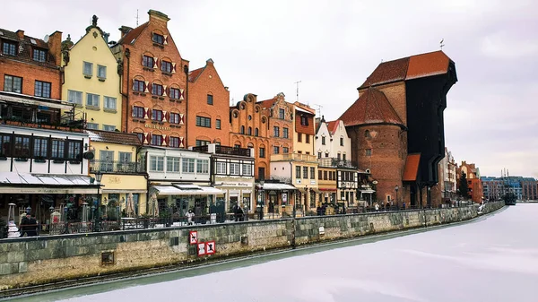 Gdansk Polônia Fevereiro 2021 Cidade Velha Gdansk Polônia Com Rio — Fotografia de Stock