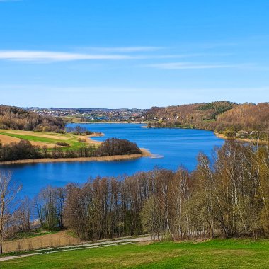 Polonya, Kashubia 'da güzel bir göl manzarası