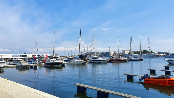 Gdynia Polonya Temmuz 2021 Gdynia Polonya Yeni Bir Modern Marinada — Stok fotoğraf