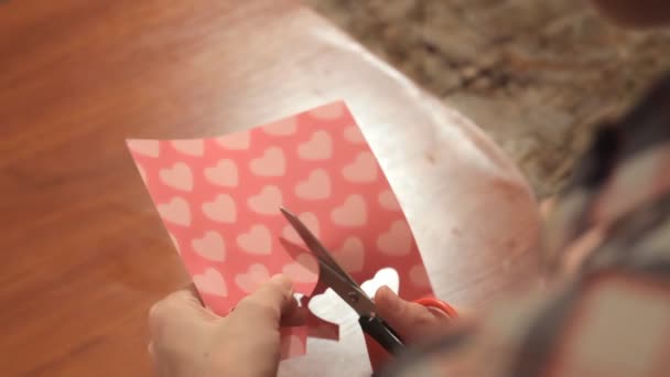 Cortar corazones de papel Clip De Vídeo