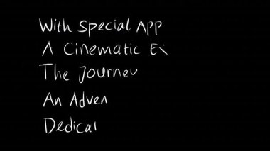 Siyah arkaplanda el yazısıyla yazılmış animasyon film ifadeleri.