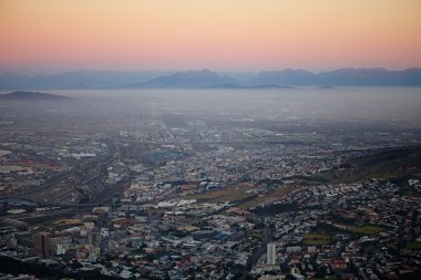 cityscape şafakta güzel görünümü