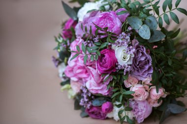 güzel parlak düğün buketi 