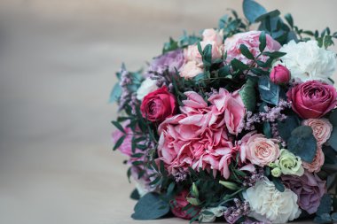 güzel parlak düğün buketi 