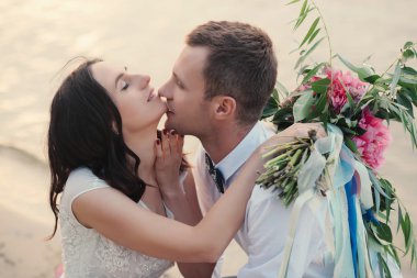 Evlilik çift doğa yakın çekim portre