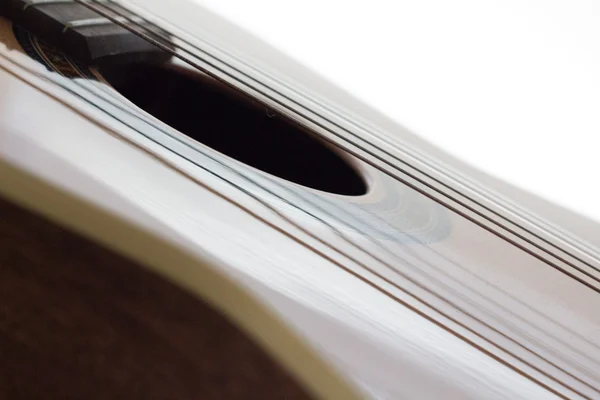 Zblízka akustická kytara — Stock fotografie