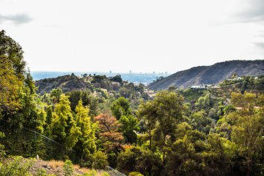 Los angeles şehir Runyon Kanyonu Park Mountain View havadan görünümü