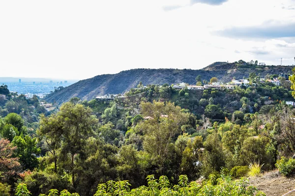 Letecký pohled na město Los angeles od Runyon Canyon parku Mountain View — Stock fotografie