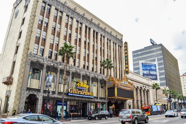 Hermosos edificios en Hollywood Boulevard — Foto de Stock