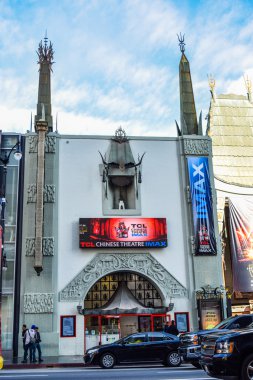 Hollywood Bulvarı görünümü Grauman's Çince tiyatro Hollywood Bulvarı'nda