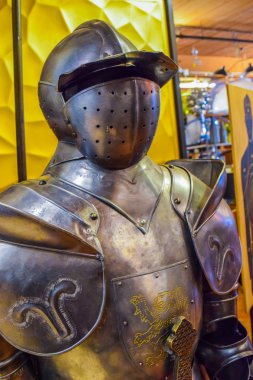 Warner Bros fotoğraf sayısı içinde. Stüdyo tur Hollywood, avizeler lambalar, kitaplar, bir mumya, iskelet, arka plan, vintage, Rus avize, heykeller