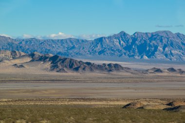 Sierra Nevada Dağları ile ilgilenen