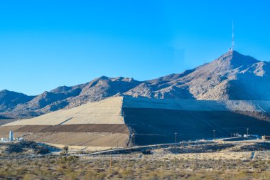 Sierra Nevada Dağları ile ilgilenen