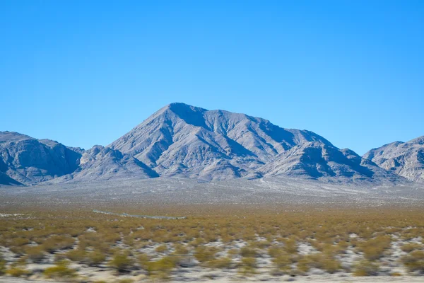 Viewing the Sierra Nevada Mountains — Stock Photo, Image