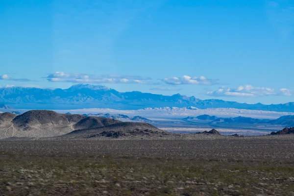 Viewing the Sierra Nevada Mountains — Stock Photo, Image