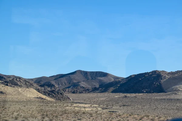 Viewing the Sierra Nevada Mountains — Stock Photo, Image