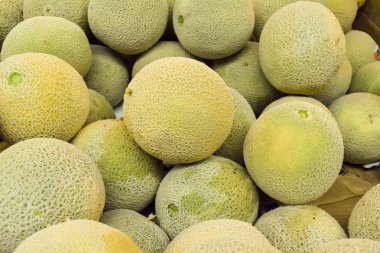 Kavun pazarı arka planda