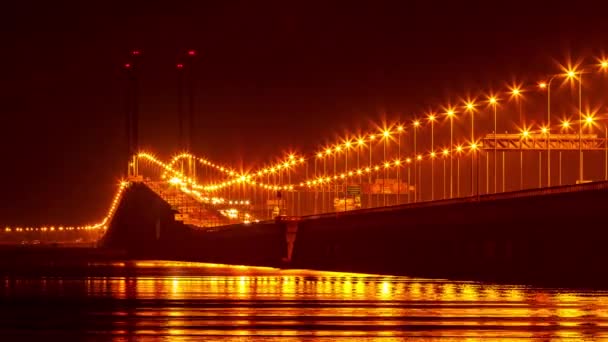 Waktu Selang Lalu Lintas Oleh Jembatan Malam Hari — Stok Video