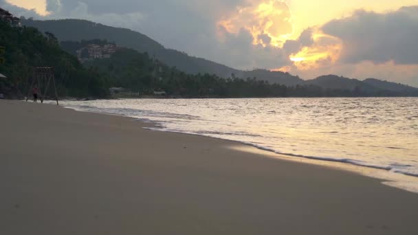 Navigare Mare Plaja Tropicala Nisip Lumina Soarelui Slow Motion Video — Videoclip de stoc