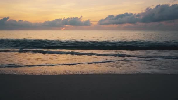 Spiaggia Tropicale Deserta All Alba — Video Stock