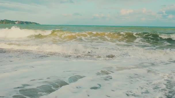 Surf Olas Una Playa Arena Tropical — Vídeo de stock