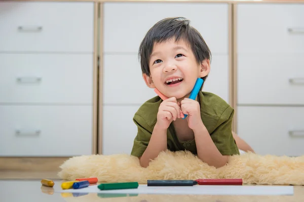 Lindo niño asiático —  Fotos de Stock