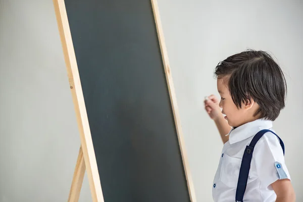 Inteligente asiático chico —  Fotos de Stock