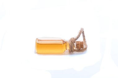 İzole tatlım şişe